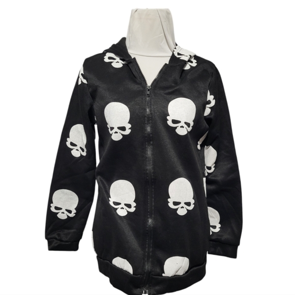 Other - NWT Skull Hoodie, Black zip up‎